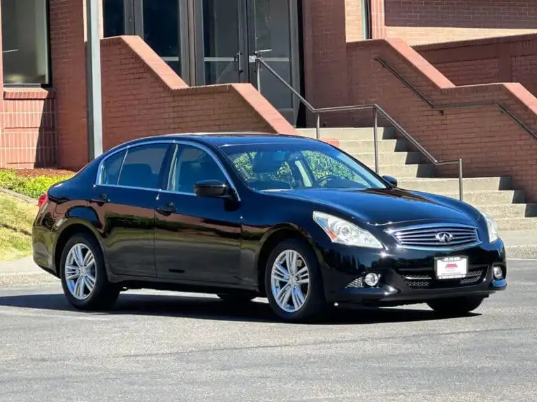 04 USF Infiniti G37 Journey Sedan 2010 4